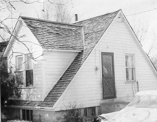 11 Greenland, Clarence home